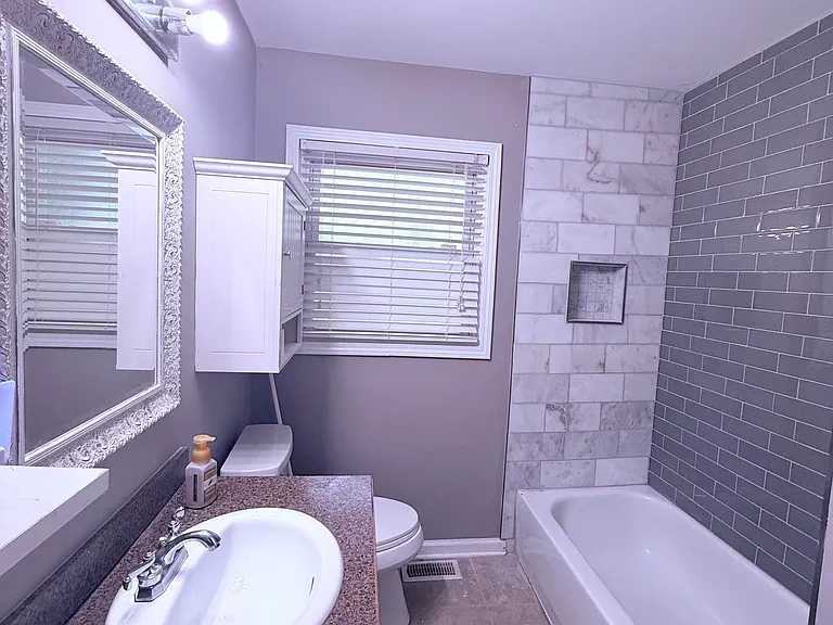 317 Hilltop Circle Ext SW — Photo 10