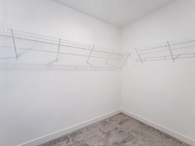 670 Tranquil Peak Ct — Photo 36