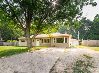 2007 Henbert Rd, West Bloomfield, MI 48324