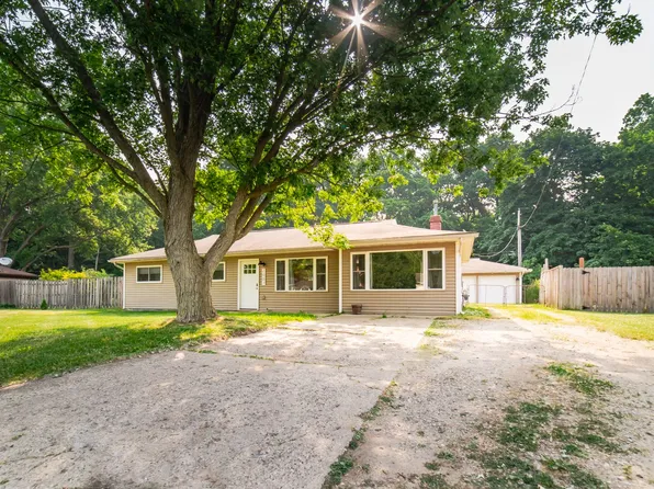 2007 Henbert Rd, West Bloomfield, MI 48324