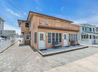 8 President Ave, Lavallette, NJ 08735