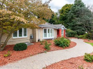 4345 Pine Tree Trl, Bloomfield Hills, MI 48302