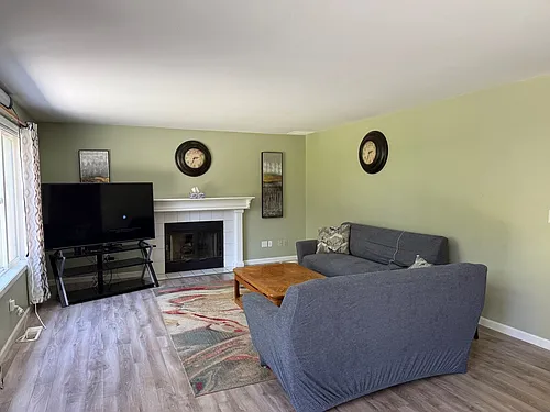 154 Newhaven Ct #ID1574047P Photo 1