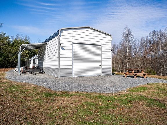 2nd image of 1772 S Fork Rd