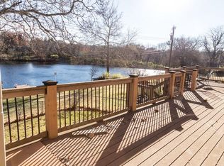 11107 Greenbrier Ln, Kansas City, MO 64137