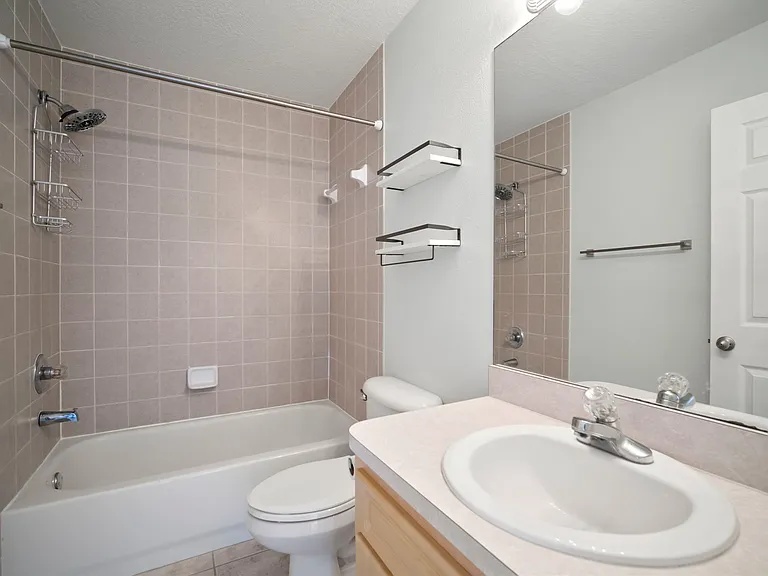 1013 Apollo Beach Blvd — Photo 3