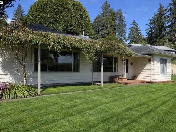 67623 E Bay Rd, North Bend, OR 97459