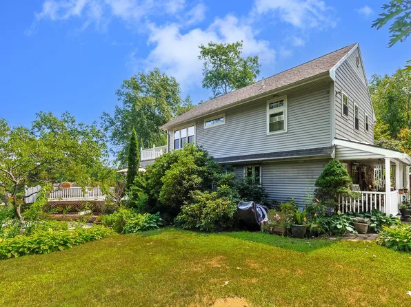 78 Shore Drive, Salem, NH 03079