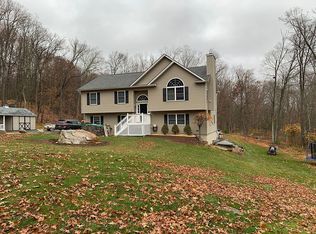 20 Schubert Dr, Shawangunk, NY 12566