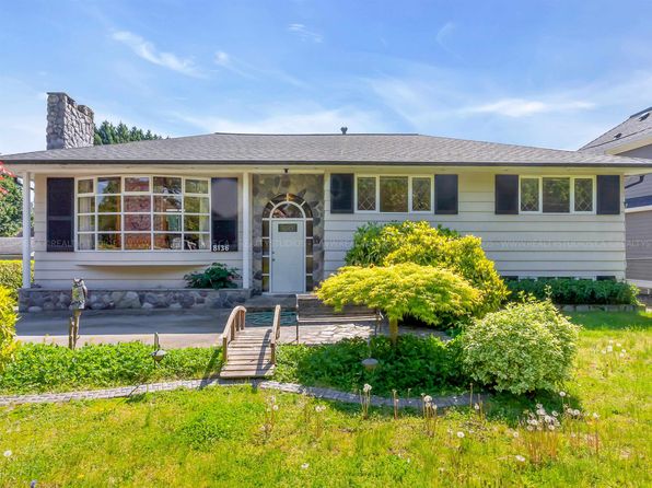 8136 Government Rd, Burnaby, BC V5A 2E2