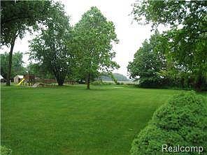 5th image of 5495 Floria Dr