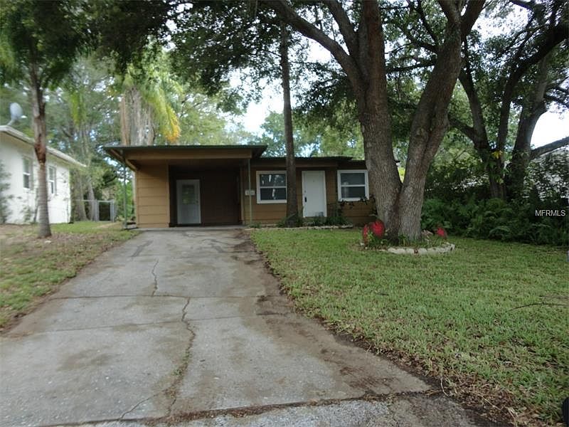1st image of 4984 Oxford Ave N