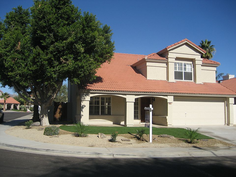 1st image of 3220 E Wildwood Dr