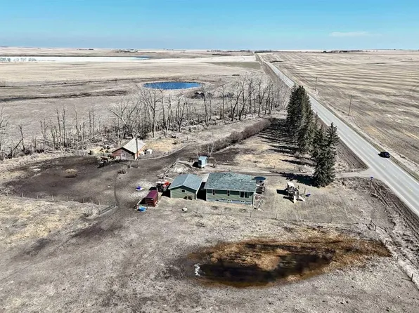 225074 E High Way #561, Wheatland County, AB T1P 2C1