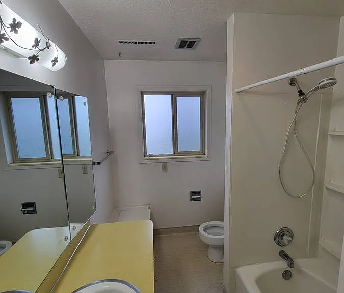 3346 Crestwood Ln — Photo 19
