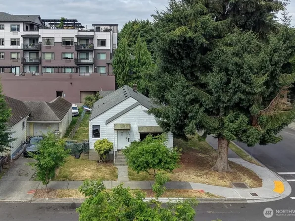 75 Williams Avenue S, Renton, WA 98057