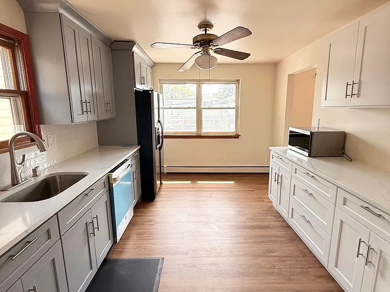 60 Williams Ave — Photo 8