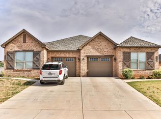 2006 102nd St, Lubbock, TX 79423