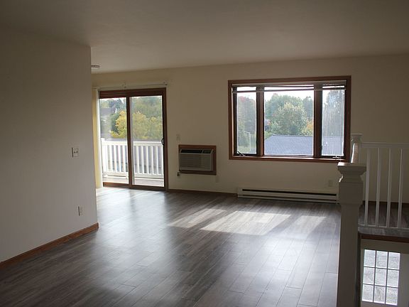 4th image of 232-238 Buechner Dr #236