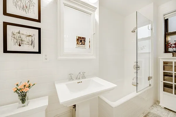 Sold by Compass | media 10