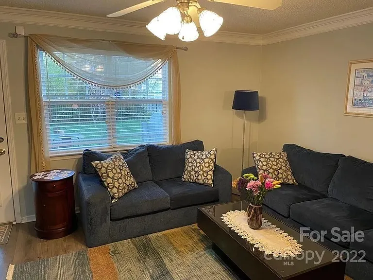 8427 Meadowcreek Village Dr — Photo 7