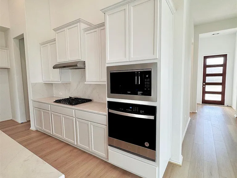 4918 Mango Park Ln — Photo 9