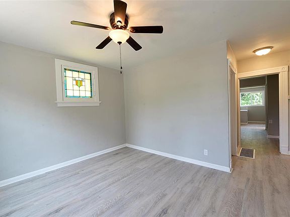 2nd image of 602 Wachtel Ave