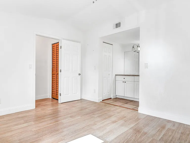3913 Oak Limb Ct — Photo 13
