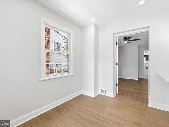 5th image of 334 Nicholson St NE