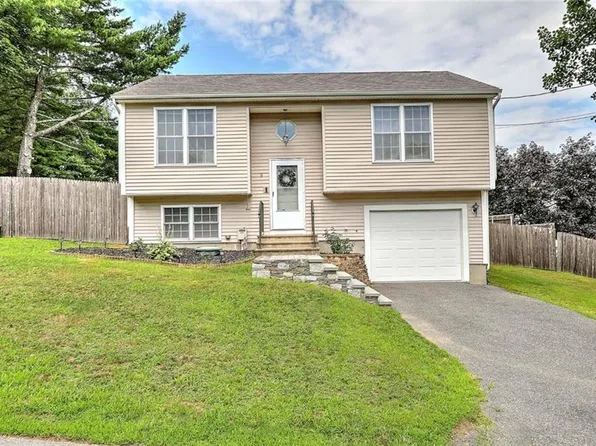 5 Craigie Ave, Johnston, RI 02919