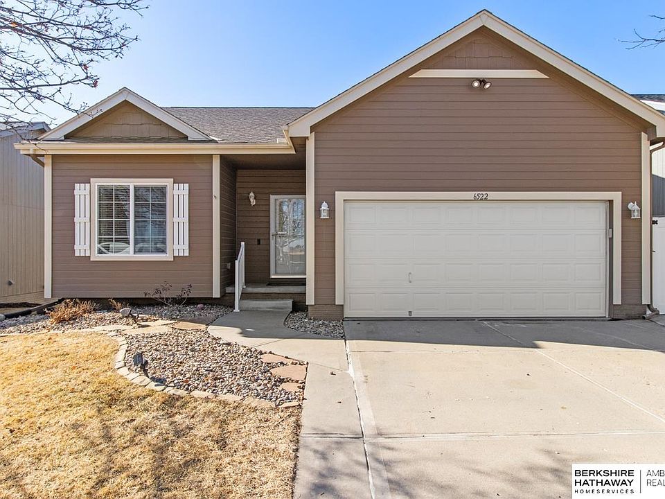 1st image of 6522 N 142nd Cir