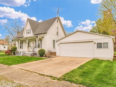 307 W Yates St, Newman, IL, 61942