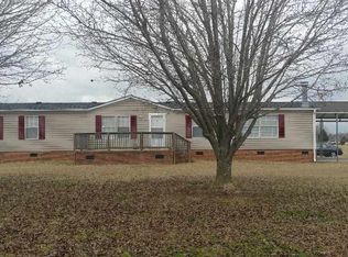 1400 1st Ave, Starr, SC 29684