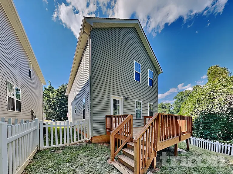 118 Lookout Point Pl — Photo 18
