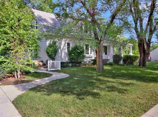 201 SW 6th St, Newton, KS 67114