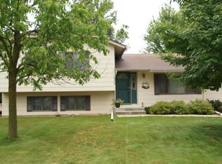 14335 Park Ave S, Burnsville, MN 55337