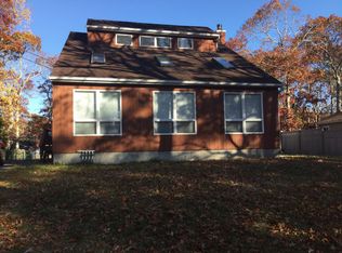 45 Kyle Rd, Hampton Bays, NY 11946