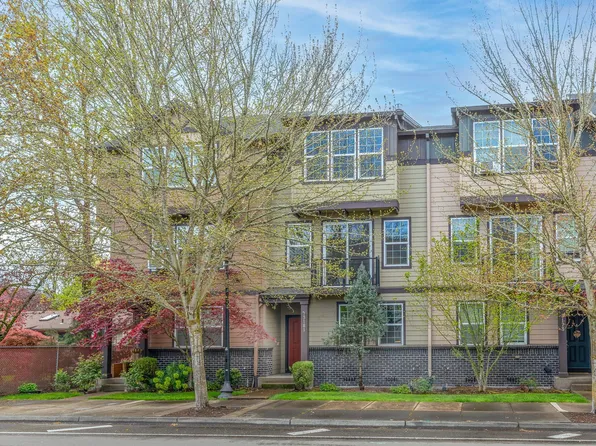3181 SE Brookwood Ave, Hillsboro, OR 97123