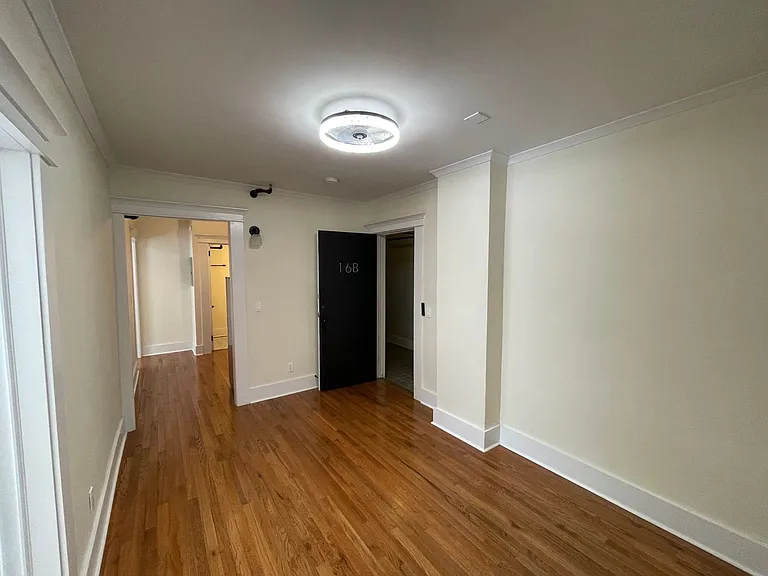 24 E Liberty St #16B — Photo 7