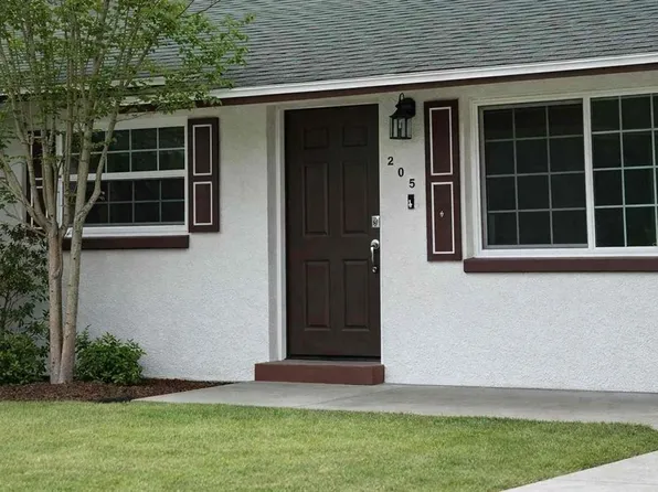 205 Yale Dr, Sanford, FL 32771