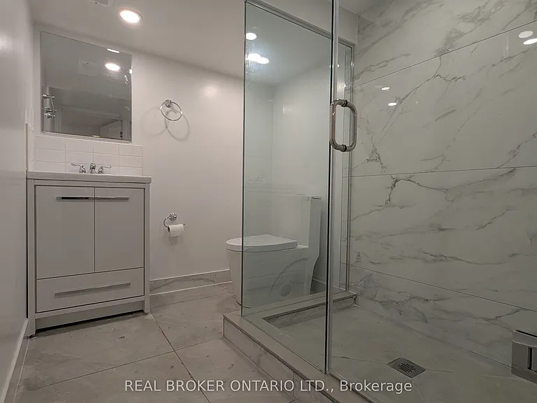 1150 Woodbine Ave #4 — Photo 9
