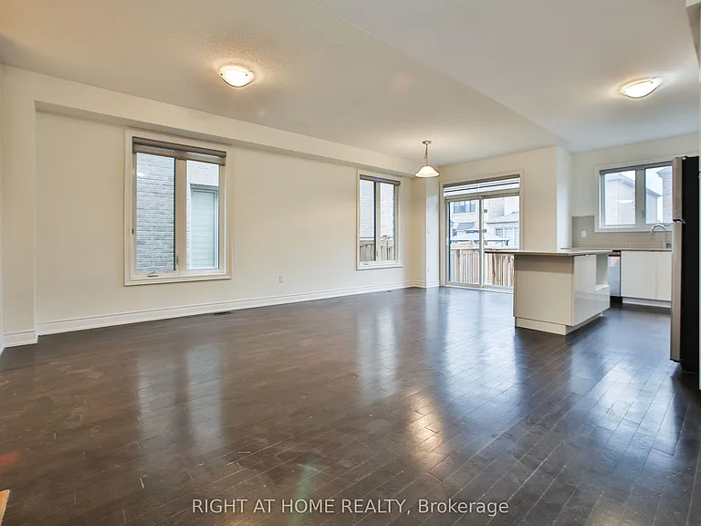 25 Hubbell Rd #UPPER — Photo 9