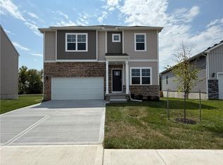 709 Fallen Leaf Dr, Belton, MO 64012