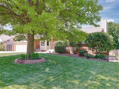 1113 N Ridgecrest Rd, Derby, KS, 67037
