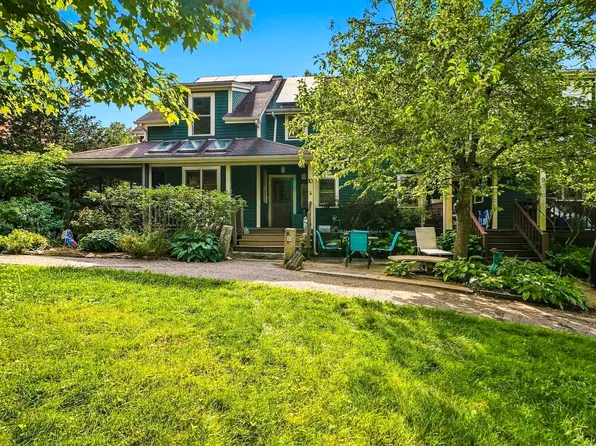 10 Half Moon Hl Unit 10, Acton, MA 01720