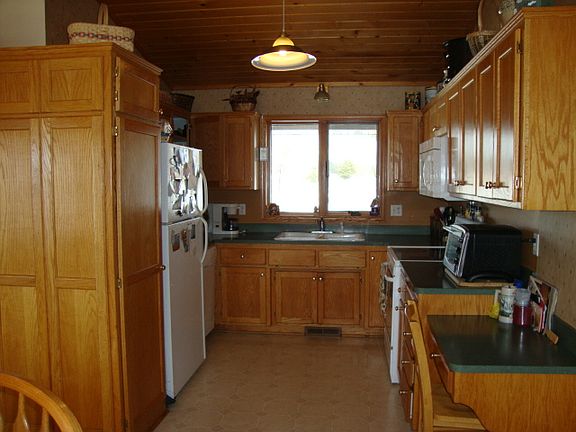 main level kitchen