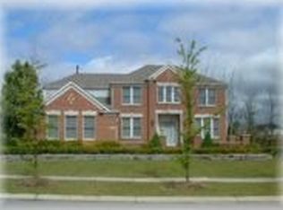 6941 Carrington Cir E, West Bloomfield, MI 48322