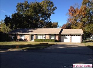 1601 SE Macklyn Ln, Bartlesville, OK 74006
