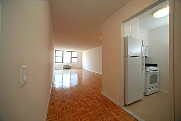 Rented by Realty Operations Group | media 1