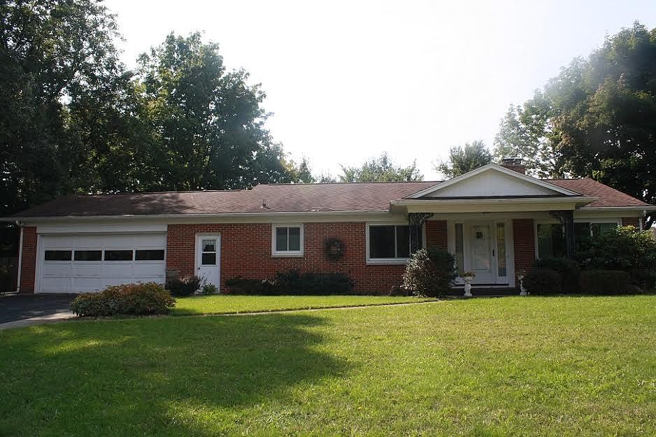 1st image of 1762 Greenbriar Dr